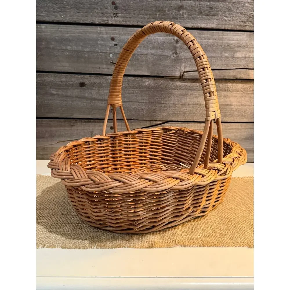 French Vintage-Style Woven Wicker Medium Sized Gathering Basket with Handle